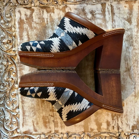 KorkEase Shoes Korks Kork Ease Lori Slip On Fabric Aztec Clog Mule